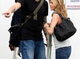 imagen Besos apasionados entre Aniston y Mayer