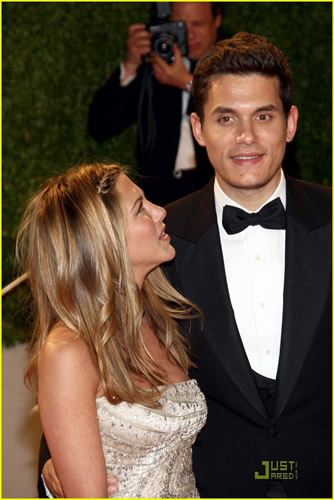 jennifer-aniston-john-mayer-oscars-2009-004