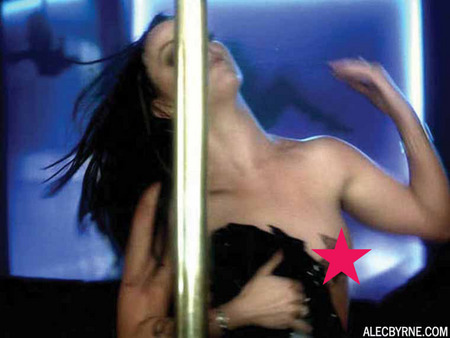 britney-spears-topless-06