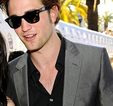 robert-pattinson-es-el-mas-sexy-del-mundo-01