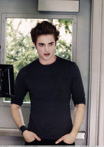 robert-pattinson-es-el-mas-sexy-del-mundo-09