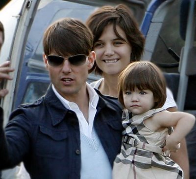 tom-cruise-y-katie-holmes-gastan-una-fortuna-en-el-closet-de-suri