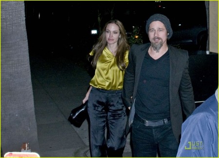 angelina-jolie-brad-pitt-disfrutan-cita-01