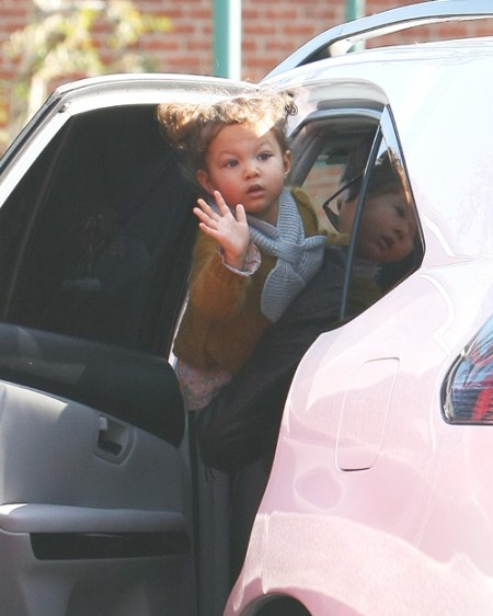 halle-berry-y-pequeña-nahla-de-compras-beverly-hills-03