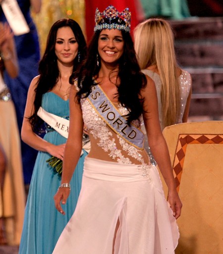 miss-gibraltar-es-la-nueva-miss-mundo-01