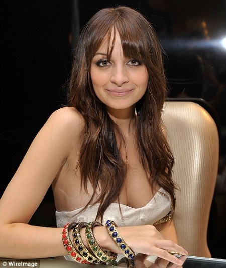 nicole-richie.muestra-nuevo-look-y-figura-que-le-sientan-genial-02