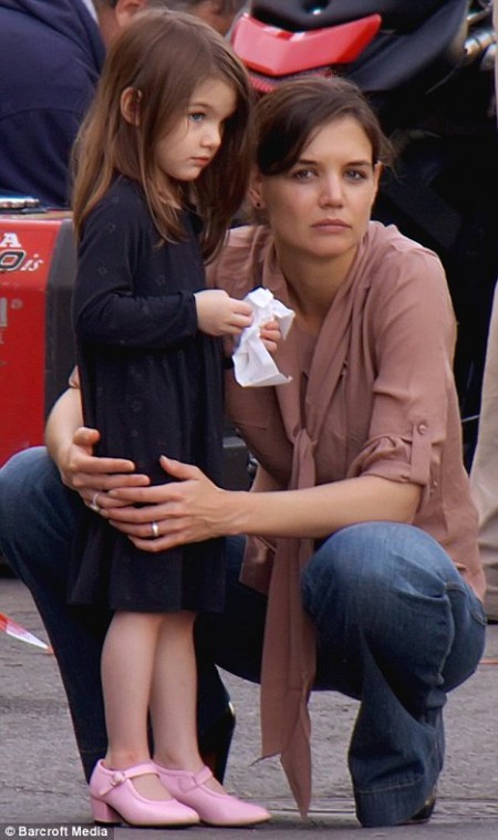 suri-cruise-ama-el-maquillaje-de-su-madre-02