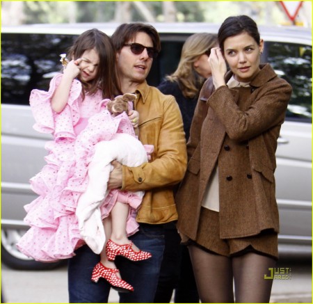 Tom Cruise And Family At A Park In Sevilla (USA AND OZ ONLY)