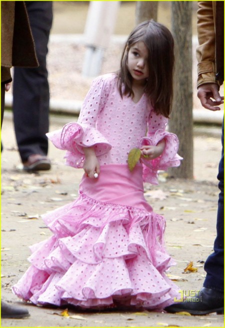 Tom Cruise And Family At A Park In Sevilla (USA AND OZ ONLY)