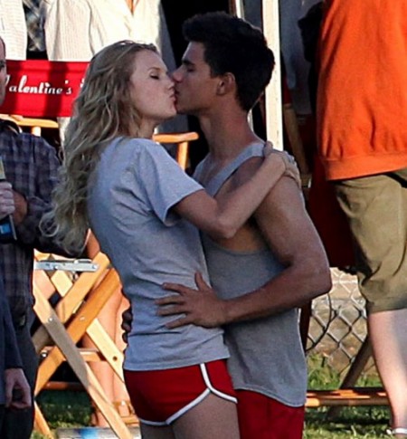 taylor-swift-taylor-lautner-out
