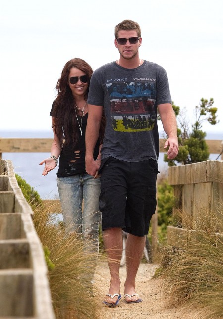 Miley Cyrus y Liam Hemsworth juntos en Australia-02