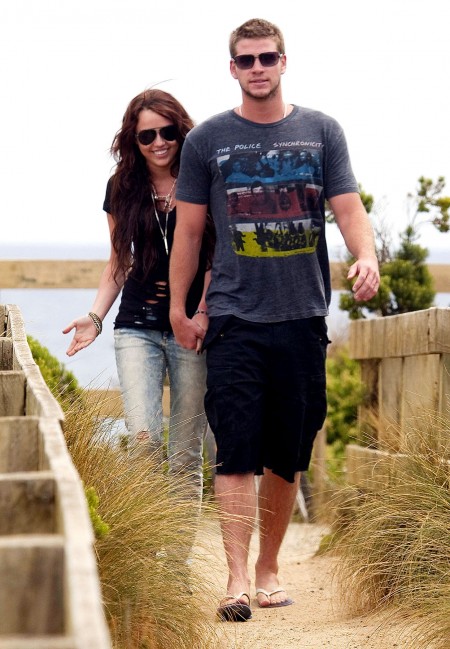 Miley Cyrus y Liam Hemsworth juntos en Australia-03