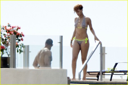 Rihanna con nuevo amor-04