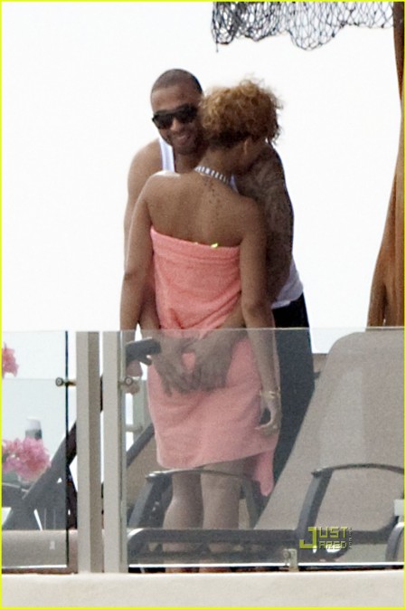 Rihanna con nuevo amor-10