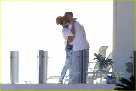 Rihanna con nuevo amor-11