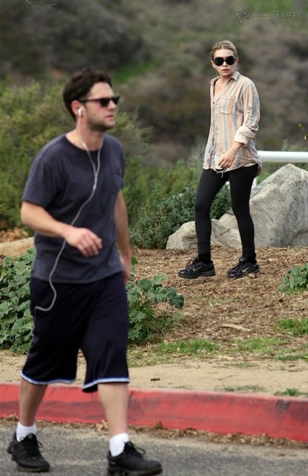 ashley-olsen-se-entrena-junto-a-justin-bartha-02