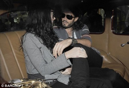 katy-perry-russell-brand-escapada-romantica-03