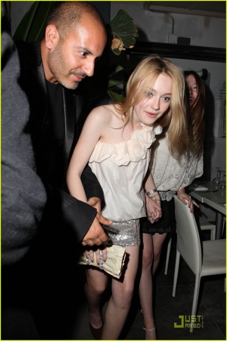 Dakota Fanning festejó sus dulces 16 2