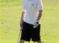 imagen Nick Jonas juega al golf