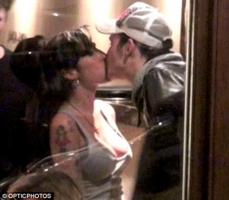 Amy Winehouse vuelve a los brazos de su ex marido 1 Amy Winehouse vuelve a los brazos de su ex marido 1
