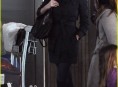 imagen Charlize Theron bellisima y paciente en Paris