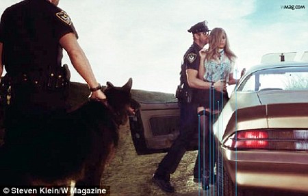 Jennifer Aniston y Gerard Butler en W Magazine 3