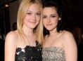 imagen Kristen Stewart y Dakota Fanning en su nuevo video