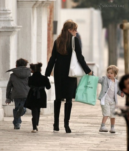 Pax Jolie-Pitt, Zahara Jolie-Pitt, Shiloh Jolie-Pitt, Angelina Jolie