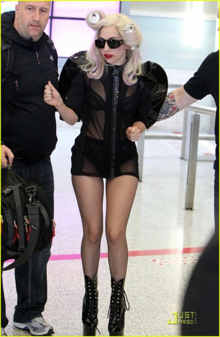 EXCLUSIVE: Lady GaGa Arrives In Sydney With Two Cans Of Coke In Her Hair (USA ONLY)