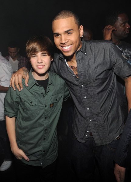 Justin Bieber y Chris Brown estrenaron videoclip