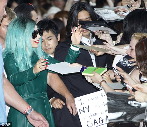 Lady Gaga está en Japón9