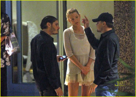 Leonardo DiCaprio y Blake Lively de la mano en Monaco-04