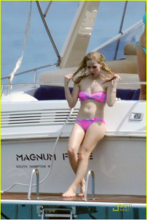 Vacaciones en Saint Tropez para Avril Lavigne2
