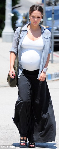 Jessica Alba anima a las embarazadas6