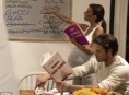 imagen Victoria y David Beckham hacen gimnasia y buscan nombre