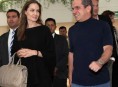 imagen Angelina Jolie realiza su primer visita como enviada especial de Naciones Unidas