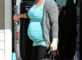 imagen Hilary Duff muestra a su bebé